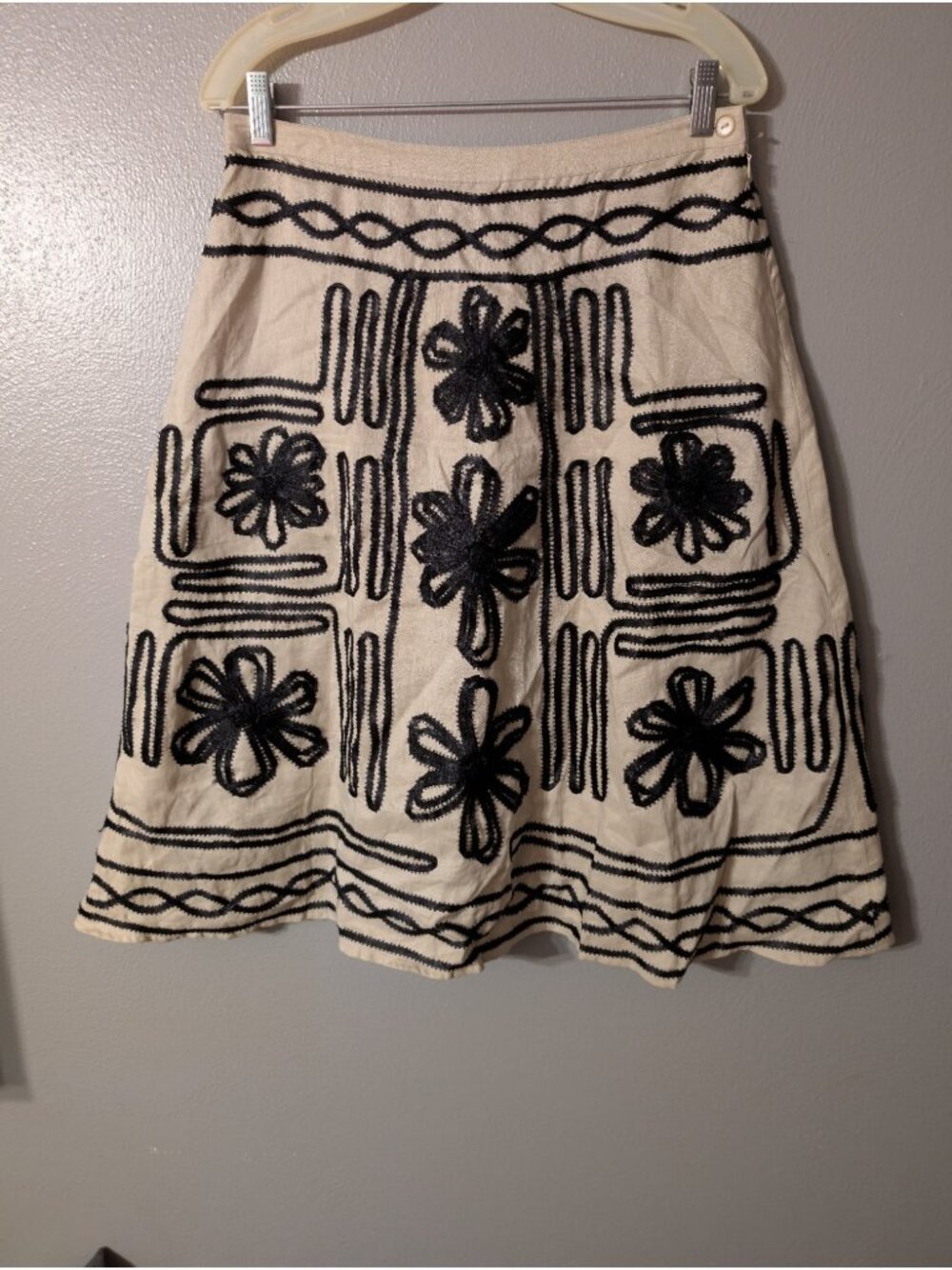 Vintage Carole Little Women 10 Beige Linen Black Embroidered Floral A-Line Skirt
